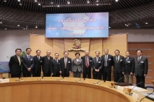 From left: 
Acting President Prof. Roland T. Chin of The Hong Kong University of Science and Technology;
President Zhang Jie of Shanghai Jiao Tong University; 
President Chen Jun of Nanjing University; 
Vice-Chancellor Lawrence J. Lau of CUHK; 
President Zhou Qifeng of Peking University;
President Gu Binglin of Tsinghua University; 
Prof. Wu Qidi, Vice Minister of Education of the People’s Republic of China; 
Prof. Xu Zhihong, former President of Peking University; 
Mr. Pan Yonghua, Director General of Education, Science and Technology Department of the Liaison Office of the Central People's Government in the HKSAR; 
President Yang Wei of Zhejiang University; 
Vice-Chancellor Tsui Lap-chee of The University of Hong Kong; 
President Zheng Nanning of Xi’an Jiaotong University; and 
President Wang Shenghong of Fudan University