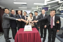 (from left) Professor Enders Kwok Wai NG, Director, CUHK Jockey Club Minimally Invasive Surgical Skills Centre; Professor Charles Andrew van HASSELT, Chairman of Executive Board, CUHK Jockey Club Minimally Invasive Surgical Skills Centre; Professor Tai Fai FOK, SBS, JP, Dean, Faculty of Medicine, CUHK; Dr the Honourable LEONG Che-hung, GBS, JP, Non-official Member of the Executive Council; Ms Florine TANG, Manager, Charities, The Hong Kong Jockey Club; Professor Philip Kam Tao LI, Deputy Hospital Chief Executive, Prince of Wales Hospital; Professor Paul Bo San LAI, Chairman, Department of Surgery, CUHK and Professor Sidney Kam Hung YIP, Head of Division of Urology, Department of Surgery, CUHK host the cake-cutting ceremony