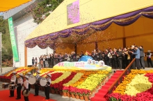 Professor Joseph Sung and other guests officiate at the opening ceremony