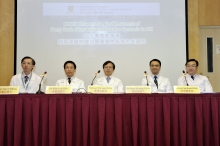 (from left) Dr Koi Man CHENG, Associate Consultant, Castle Peak Hospital; Dr Xian Lun ZHU, Clinical Associate Professor (honorary), Division of Neurosurgery, CUHK; Professor Wai Sang POON, Head of Division of Neurosurgery, CUHK; Dr Danny Tat Ming CHAN, Clinical Assistant Professor (honorary), Division of Neurosurgery, CUHK and Professor Yun Kwok WING, Professor, Department of Psychiatry, CUHK