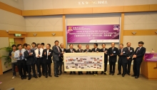 A group photo of officiating guests, engineering students and alumni at the Opening Ceremony of the Innovation and Technology Fair