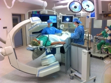 Robotic C-arm imaging device helps maximize coverage and flexibility of intraoperative mapping.