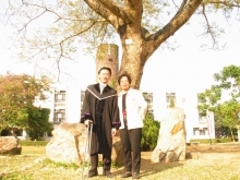 A graduation photo of Nelson taken with his mother on CUHK campus in 2004. Nelson was in his Business School graduation gown, and his mother’s pride could be barely concealed. He overcame various obstacles during his studies, and finally graduated with outstanding results from CUHK Business School.