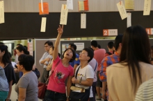 Over 500 CUHK staff members join the party.