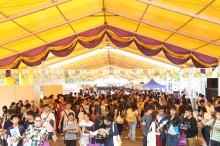 The Orientation Day for Undergraduate Admissions of CUHK draws 54 thousand visitors to the campus.