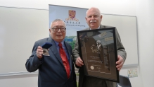 Prof. Kar-Ping Shum, former Professor of Mathematics at CUHK (left) and Prof. Peter Taylor, Executive Member of the World Federation of National Mathematics Competitions.