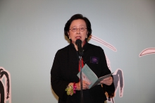 Professor Mayching Kao, former Professor of Fine Arts and former Director of Art Museum, CUHK delivers a speech.