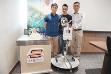 Prof. Wu Ke-li, Department of Electronic Engineering, CUHK (right) and his research team members: Mr. Wei Dacheng, Research Associate (left) and Mr. Lam Ho, Research Assistant (middle).