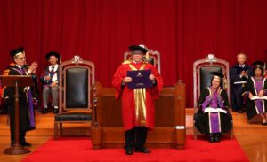 Professor James J. Heckman is awarded the degree of Doctor of Social Science, honoris causa.