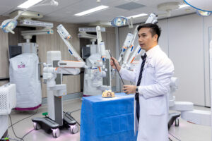 Dr Samuel Yee Chi-hang says the robotic arms can fit in different surgical tools depending on the procedures.