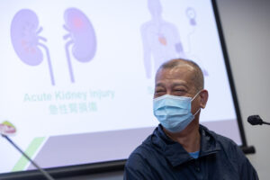 Mr Ching, who has recovered from sepsis, says that he had suffered from pneumonia earlier and delayed seeking medical care for about half a month. His condition then became so severe that he developed multiorgan dysfunction. Fortunately, he can now return to work and exercise after treatment.