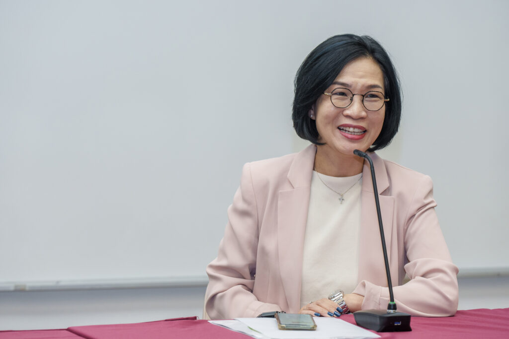 Ms Bonnie Yip, Executive Director of Learning Bridge, is a mother of child with ADHD. She says she has accumulated  certain mental and emotional problems due to stress from parenting over the years. The ACT therapy training offered by CUHK helped her realise her thoughts and gain moral support from other parents who had similar experience.