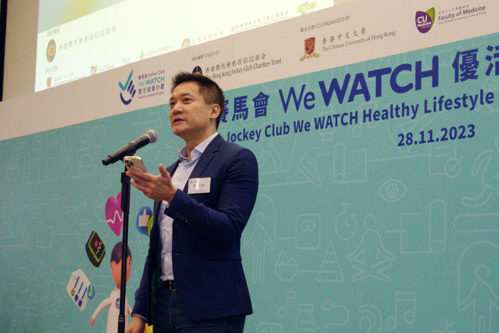 Professor Samuel Wong, Associate Dean (Education) at CU Medicine and Director of The Jockey Club School of Public Health and Primary Care, says that the increasingly rapid pace of life is one of the major factors that affect one’s health, so it is necessary to promote healthy habits in people’s daily lives through the Jockey Club We WATCH Healthy Lifestyle Project to minimise the risk of chronic diseases and alleviate the burden on the public healthcare system in the long run.