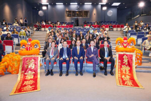 Over 200 participants and guests from more than 10 countries and areas, including senior policymakers, healthcare professionals and academics across the region gather at CUHK to share experiences and insights on key strategies and innovations in responding to and controlling the pandemic, drawing upon global experiences.