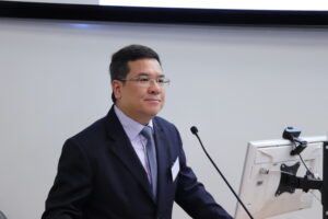 Mr Richard Chung, Chairman of Innovax Holdings Limited delivers a speech.