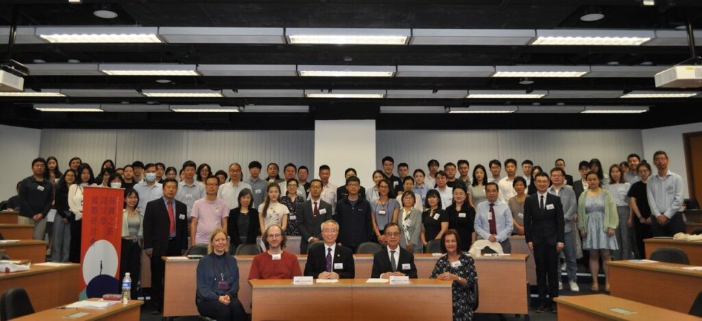 Group photo of the International Symposium on Silk Road Linguistics