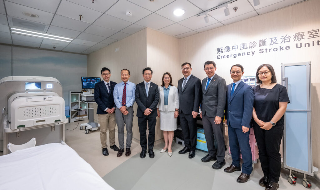 The Chinese University of Hong Kong (CUHK)’s Faculty of Medicine (CU Medicine) and the Prince of Wales Hospital (PWH), in collaboration with the Chinese Stroke Association and the Beijing Tiantan Hospital, affiliated to Capital Medical University, have introduced the use of 0.23T low-field magnetic resonance imaging (MRI) technology to launch Hong Kong’s first one-stop acute stroke management model.<br />
<br />
(From left) Dr Ma Sze-ho, Clinical Associate Professor (Honorary), Division of Neurology in CU Medicine’s Department of Medicine and Therapeutics, and Associate Consultant at PWH’s Department of Medicine and Therapeutics; Professor Thomas Leung Wai-hong, Lee Quo Wei Professor of Neurology and Head of the Division of Neurology in CU Medicine’s Department of Medicine and Therapeutics, and Director and Honorary Consultant of the Acute Stroke Unit at PWH; Professor Philip Chiu Wai-yan, Dean of CU Medicine; Professor Meng Xia, Director of the Project Management Department at China National Clinical Research Center for Neurological Diseases; Professor Jing Jing, Associate Director, Tiantan Neuroimaging Center of Excellence, China National Clinical Research Center for Neurological Diseases, Beijing Tiantan Hospital, affiliated to Capital Medical University; Dr Chung Kin-lai, Cluster Chief Executive of New Territories East and Hospital Chief Executive of PWH; Dr Raymond Cheng Chi-hung, Chief of Service (Accident and Emergency), PWH; Dr Cindy Leng, Assistant Professor, Department of Medicine and Therapeutics, CU Medicine