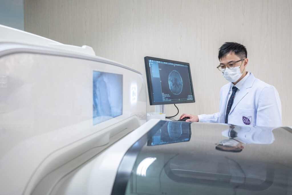 The low-field MRI technology allows neurologists to rapidly identify ischemic or hemorrhagic strokes within nine minutes and to detect large vessel occlusions.