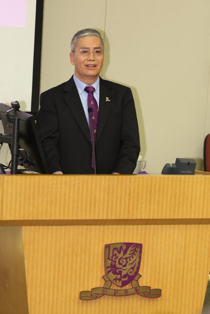 Professor Song Chunshan, Dean of Science delivers a speech.