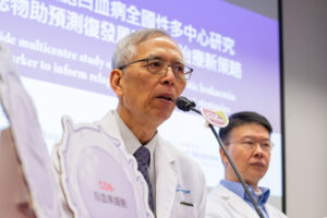 Professor Li Chi-kong says the role of CD9 in risk stratification of ALL patients has just been confirmed. CU Medicine team is now working with mainland counterparts to further investigate on the way to apply this important finding to incorporate into the next clinical protocol.