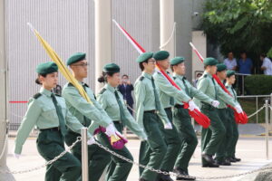 由中大學生組成的國旗護衛隊