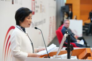 Secretary for Education Dr Choi Yuk-lin delivers a speech.