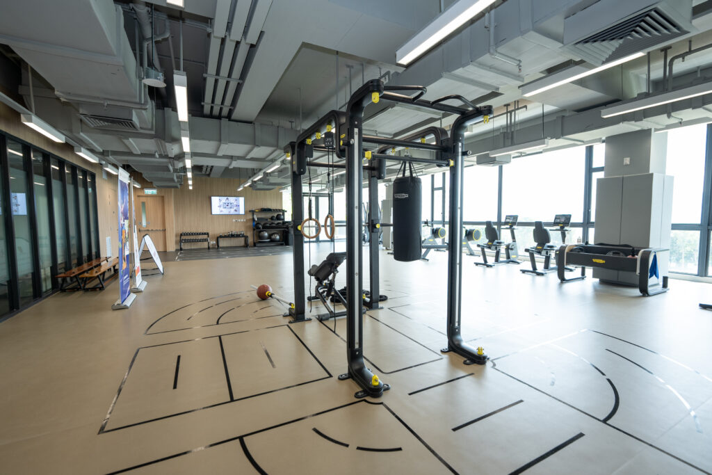 CUHK has established a new fitness room in the New Annex of the University Sports Centre.