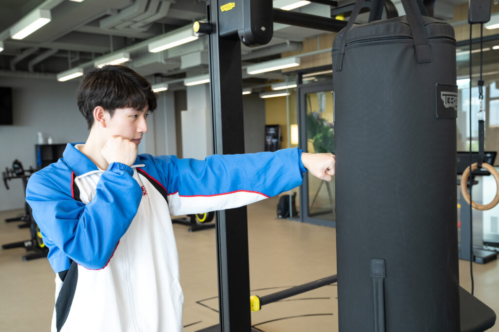 Mr Tang Yu-hin exercises in CUHK's new fitness room.