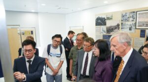 Professor Rocky S. Tuan and Ms Michelle Li, Permanent Secretary for Education, visit the exhibition.