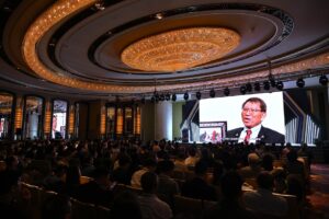 Professor Rocky S. Tuan gave an online speech at the Summit.