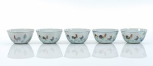 Five cups with chicken design in underglaze blue and overglaze enamels<br />
<em>Daqing Yongzheng nian zhi</em> mark<br />
Jingdezhen ware, Jiangxi province<br />
Qing dynasty, Yongzheng period (1723-1735)<br />
Bequest of Mr. Ho Paak<br />
Acc. no.: 1988.0087